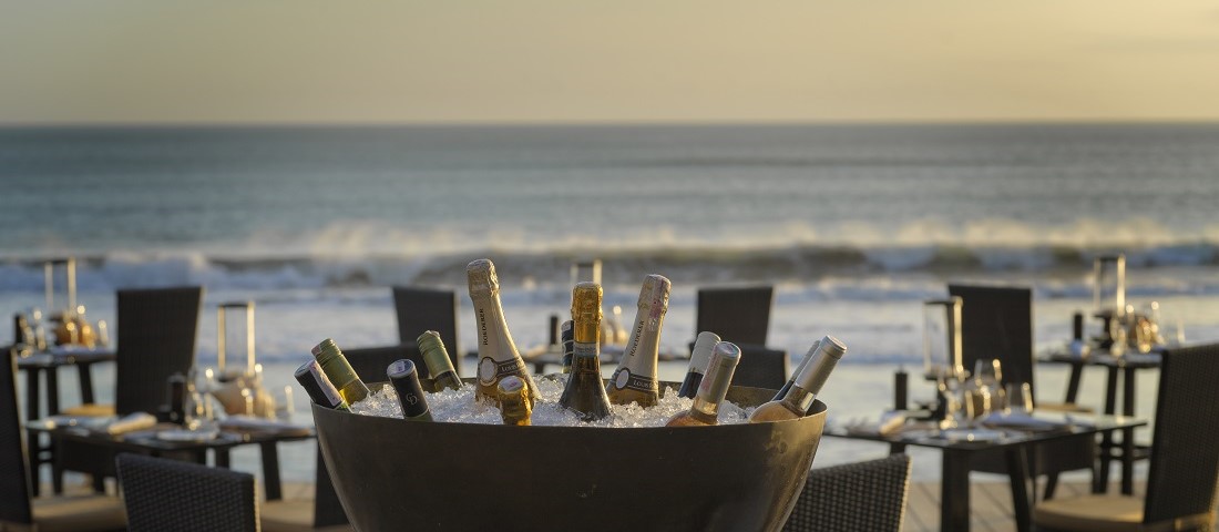 THE OCEAN CHAMPAGNE BARiyHj摜2