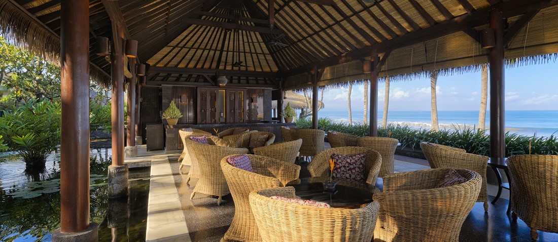 THE POOL BAR iyHj摜